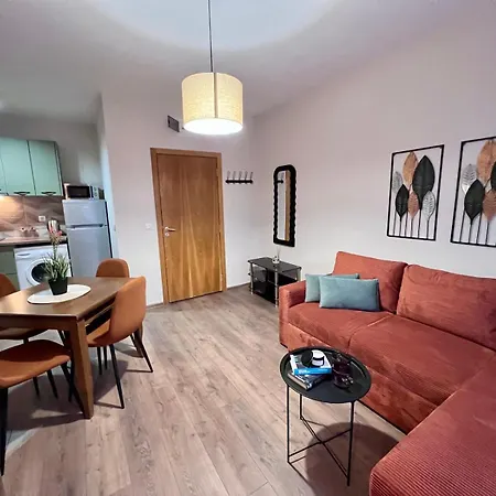 Sunny View Apartment